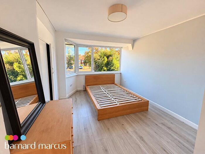 2 Bedroom Property To Rent In Uxbridge Road, Feltham, TW13