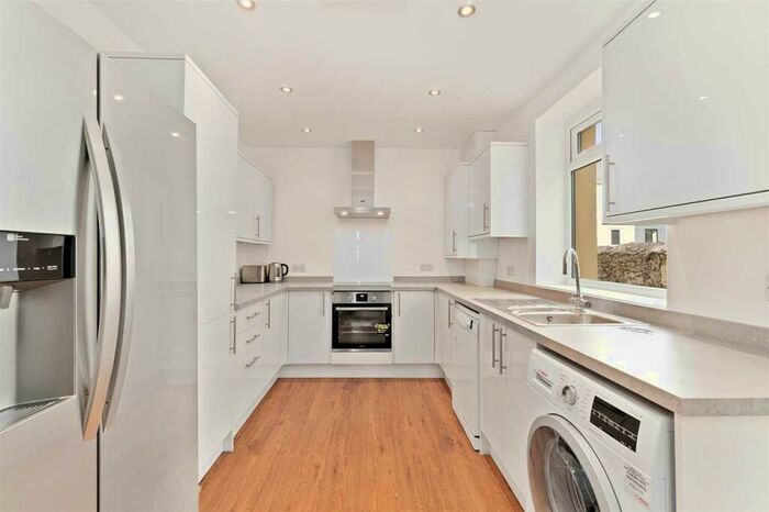 5 Bedroom Terraced House To Rent In Belgrave Road, Plymouth, PL4