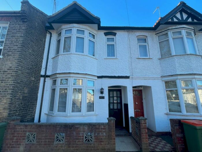 3 Bedroom Terraced House To Rent In Emma Road, Plaistow, E13