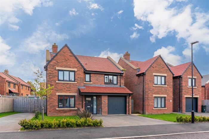 4 Bedroom Detached House For Sale In Larkspur Avenue, Callerton, NE5