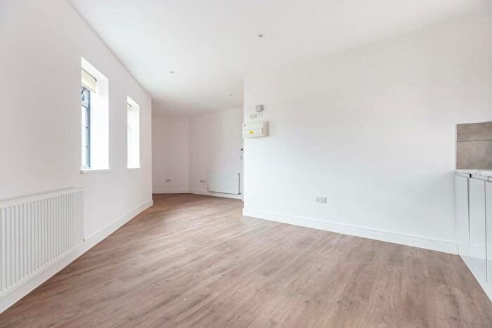 1 Bedroom Flat To Rent In Gladstone House, , Wood Green, London, N22
