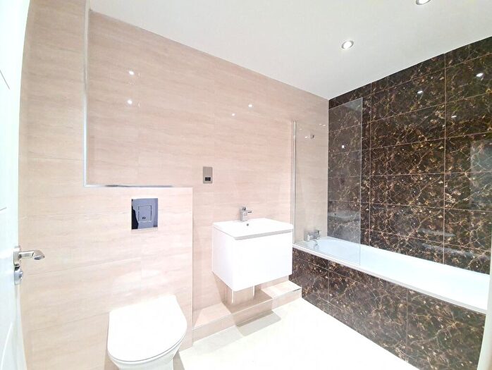 1 Bedroom Flat To Rent In High Street South, Dunstable, LU6