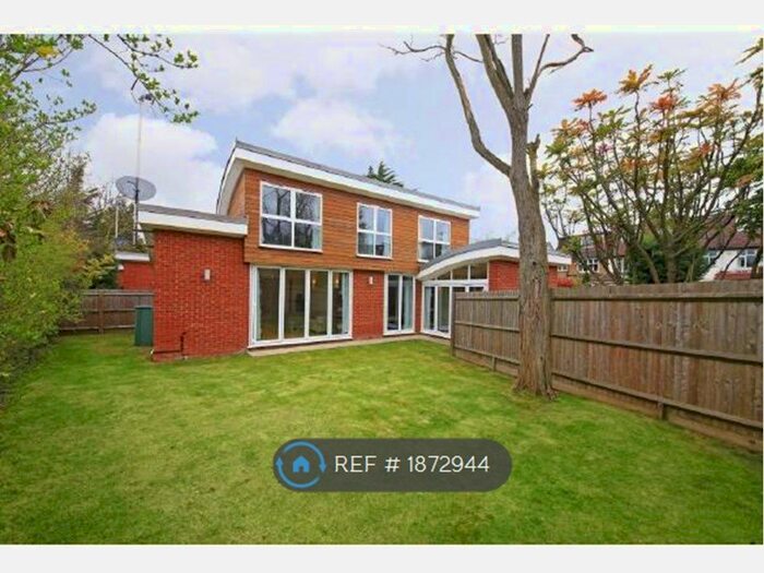 4 Bedroom Detached House To Rent In Annabels Mews, London, W5