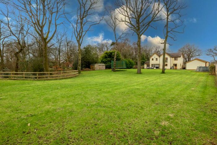 4 Bedroom Detached House For Sale In Silver Birches, Haseley, Warwick, CV35