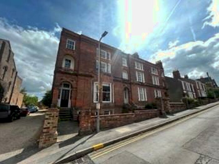 3 Bedroom Apartment To Rent In George Street, Louth, LN11