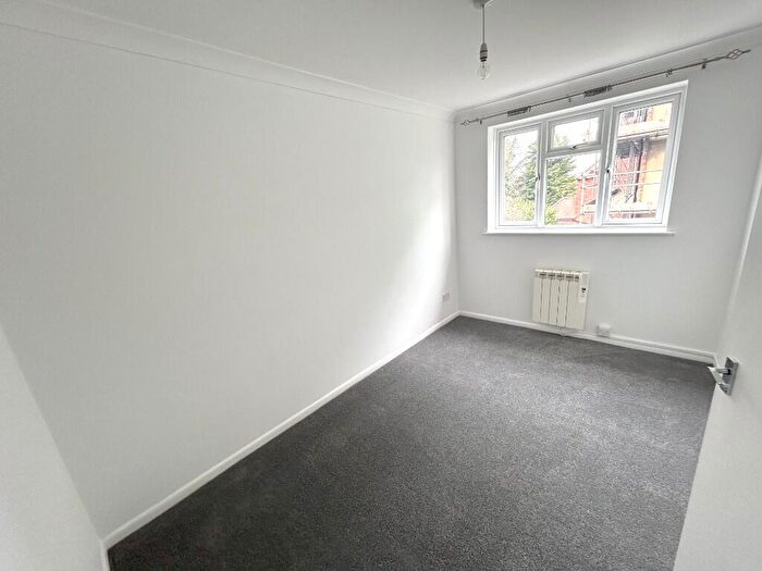 2 Bedroom Apartment To Rent In Shorncliffe Road, Folkestone, Kent, CT20