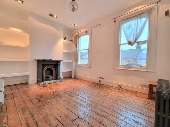 2 Bedroom Flat To Rent In Astbury Road, Peckham, SE15