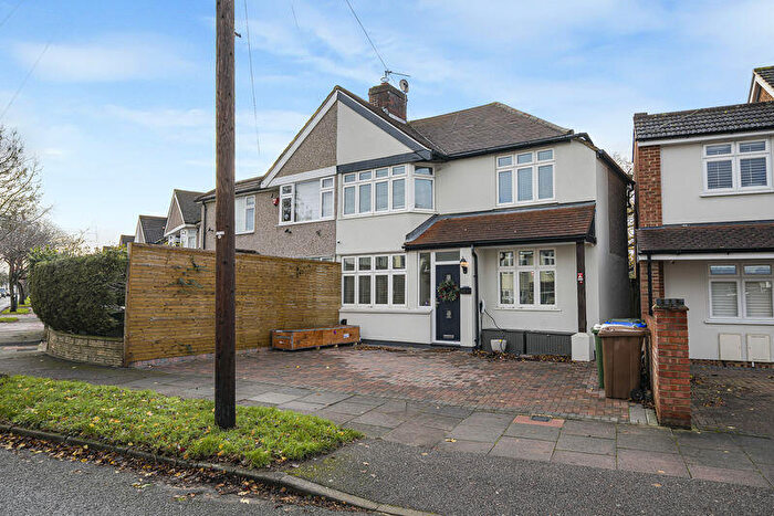 3 Bedroom Semi-Detached House For Sale In Chaucer Road, Sidcup, DA15