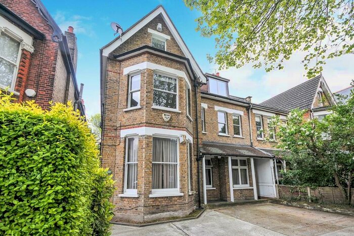 2 Bedroom Flat To Rent In Hammelton Road, Bromley, BR1