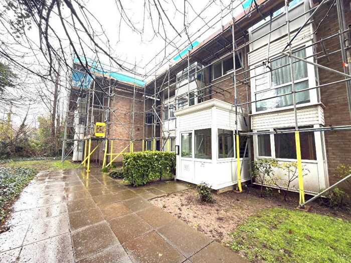1 Bedroom Flat For Sale In Brocket Court, Vincent Road, Leagrave, Luton, Bedfordshire, LU4