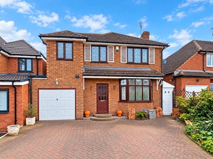 4 Bedroom Detached House For Sale In Norgrave Road, Solihull, West Midlands, B92