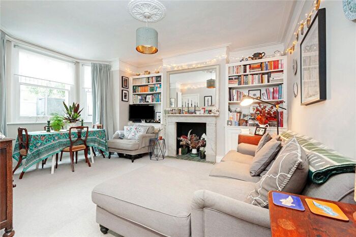 2 Bedroom Flat To Rent In Schubert Road, Putney, London, SW15