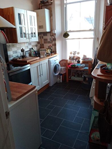 2 Bedroom Flat To Rent In Leagrove Road, Clevedon, BS21