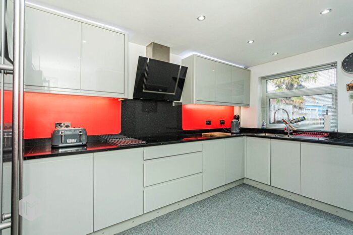 3 Bedroom Bungalow For Sale In Aintree Road, Little Lever, Bolton, Greater Manchester, BL3