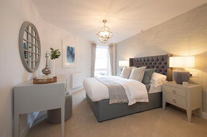 1 Bedroom Flat To Rent In Endless Street, Salisbury ***Over 's Retirement Property***, SP1