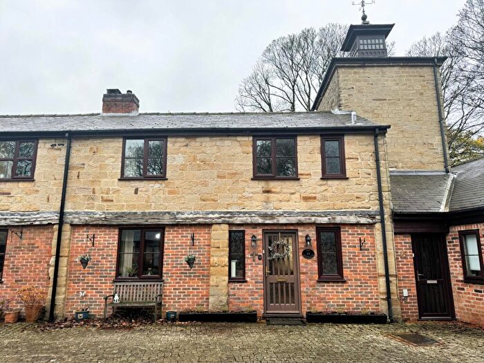 3 Bedroom Barn Conversion For Sale In Park Mews Off Church Street, Riddings, DE55