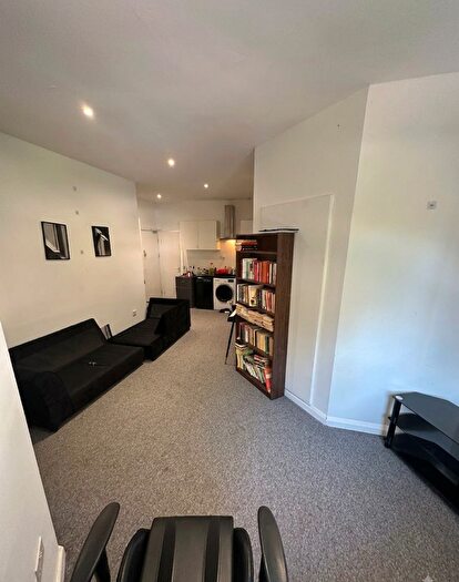 1 Bedroom Flat To Rent In Manchester Road, London, E14