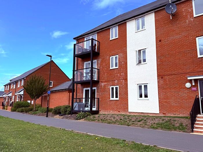 2 Bedroom Flat To Rent In Newton Street, Bedford, MK42