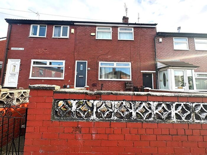 3 Bedroom Detached House For Sale In Cardwell Street, Oldham, OL8