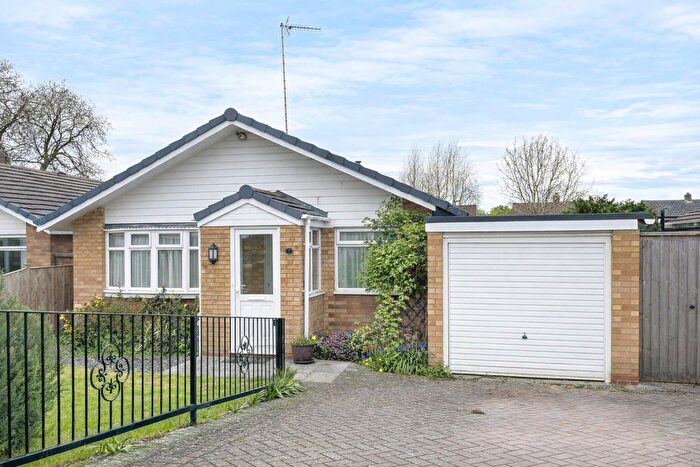 3 Bedroom Detached Bungalow For Sale In Fernhill Close, Kenilworth, CV8
