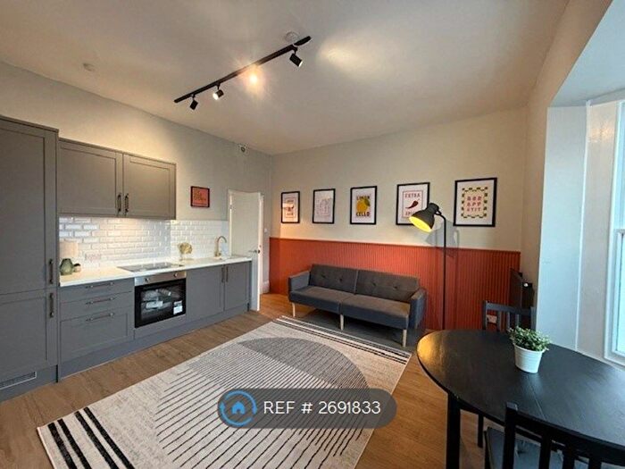 1 Bedroom Flat To Rent In Portland Street, Lincoln, LN5