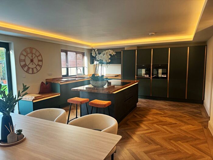 4 Bedroom Semi-Detached House For Sale In Gower Road, Killay, Swansea, SA2