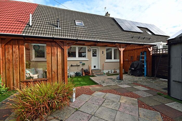 3 Bedroom Terraced House For Sale In Newton Park, Innellan, Dunoon, Argyll And Bute, PA23