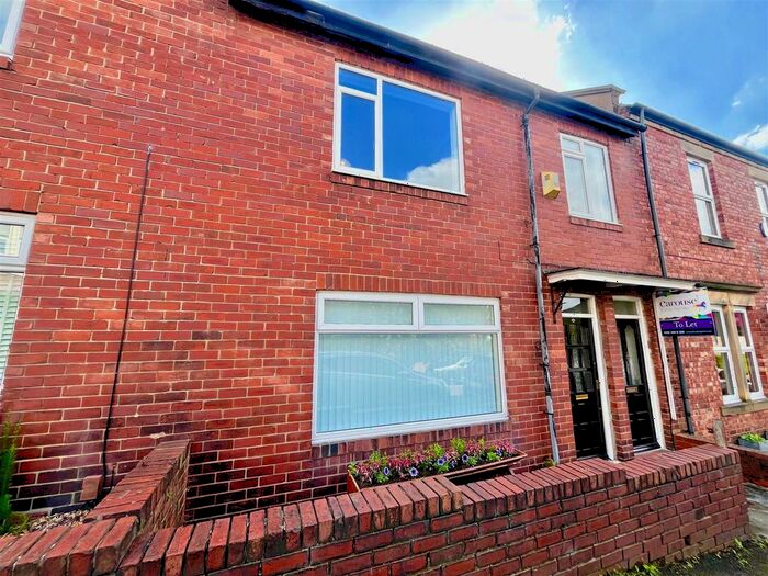 3 Bedroom Flat To Rent In Wesley Street, Low Fell, Gateshead, NE9