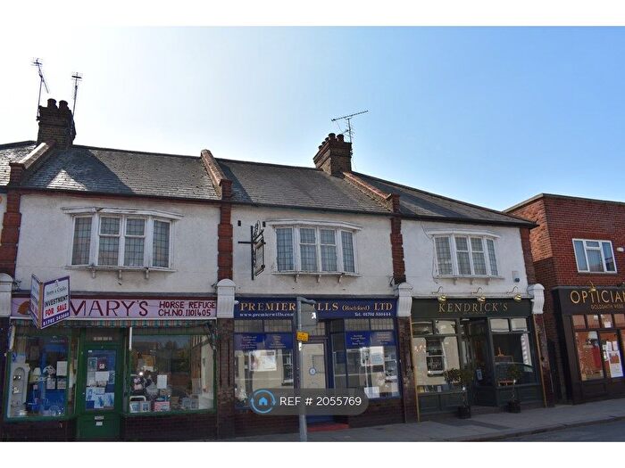 2 Bedroom Flat To Rent In North Street, Rochford, SS4