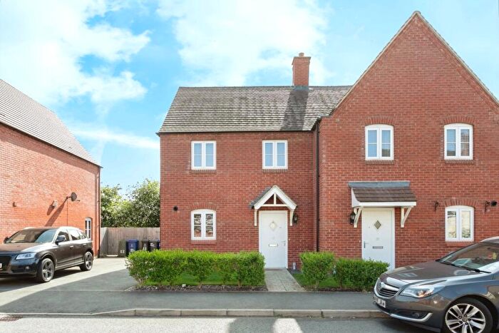 2 Bedroom House For Sale In Blackhorse Drive, Old Stratford, Milton Keynes, Northamptonshire, MK19