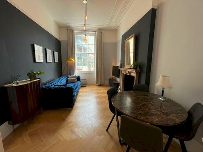 2 Bedroom Flat To Rent In Regent Street, Clifton, Bristol, BS8