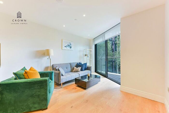 2 Bedroom Flat To Rent In Riverlight Quay, Battersea, SW11