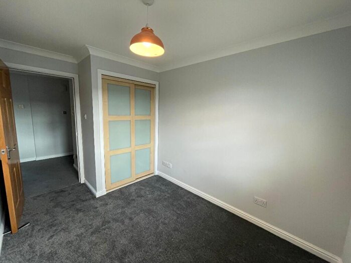 1 Bedroom Flat To Rent In Tryst Park, Larbert, Stirlingshire, FK5