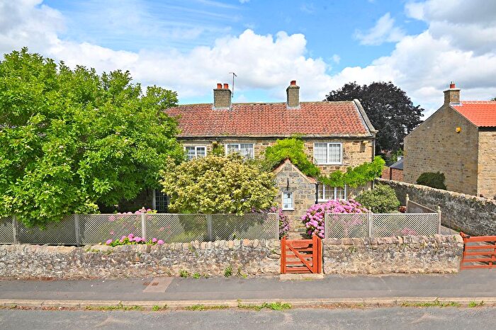 5 Bedroom Property For Sale In Mire Syke Lane, Scotton, HG5