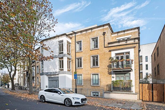 3 Bedroom Flat For Sale In Cubitt Street, King's Cross, London, WC1X