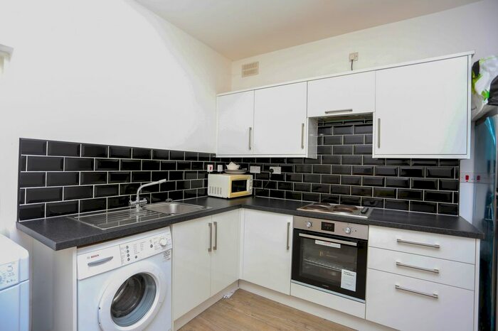 Studio To Rent In Cambridge Road, Kingston Upon Thames, Surrey, KT1