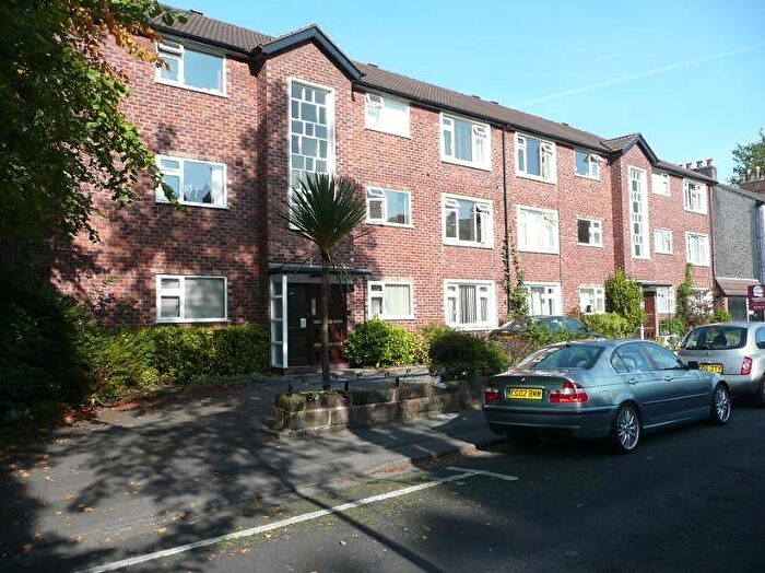 2 Bedroom Apartment To Rent In Stamford Place, Sale, M33
