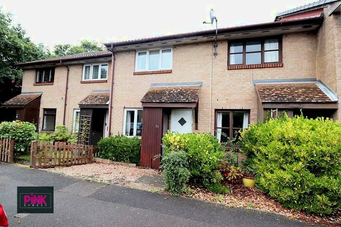 2 Bedroom Terraced House To Rent In Pimpernel Close, SO31