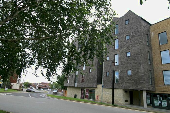 2 Bedroom Flat To Rent In New Street, Ashford, TN24