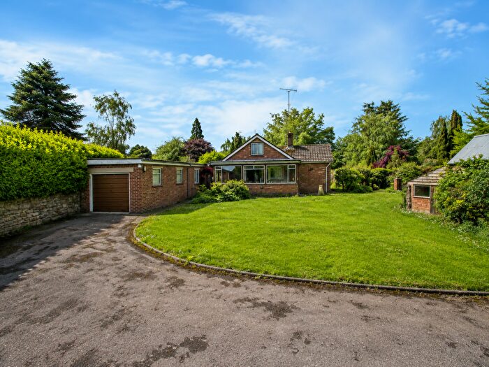3 Bedroom Semi-Detached Bungalow For Sale In May Meadow Lane, Mitcheldean, GL17