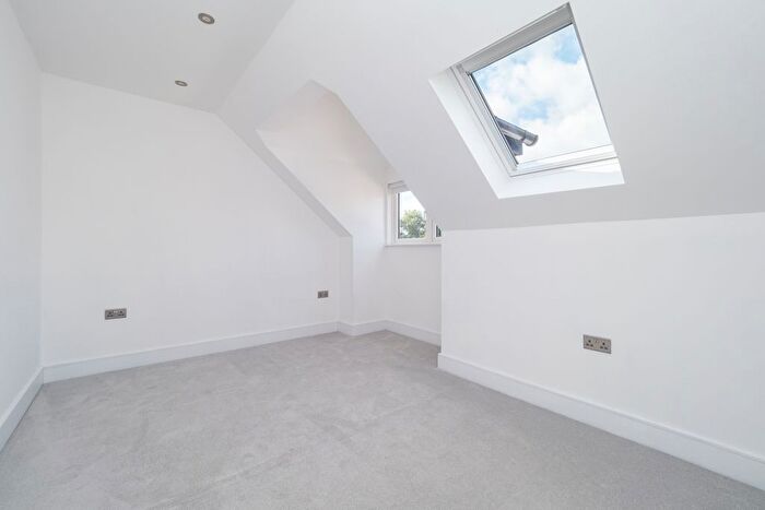 1 Bedroom Flat For Sale In Grove Road, Sutton, SM1
