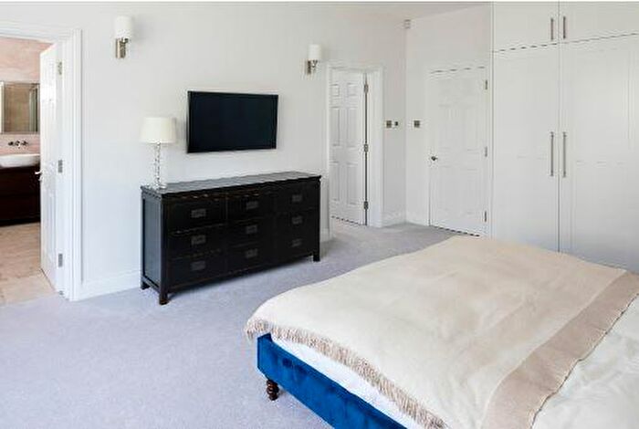 3 Bedroom End Of Terrace House For Sale In Frognal Hampstead Village, NW3