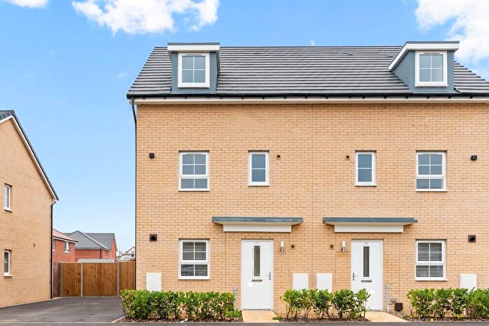 4 Bedroom Semi-Detached House To Rent In Woodlands Heath, Sprowston, NR13