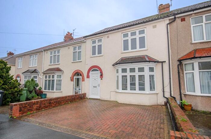 3 Bedroom Terraced House For Sale In Jubilee Crescent, Mangotsfield, Bristol, BS16