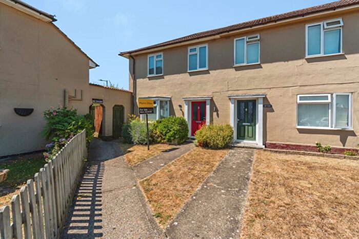 3 Bedroom End Of Terrace House For Sale In Grange Close, Southampton, Hampshire, SO18