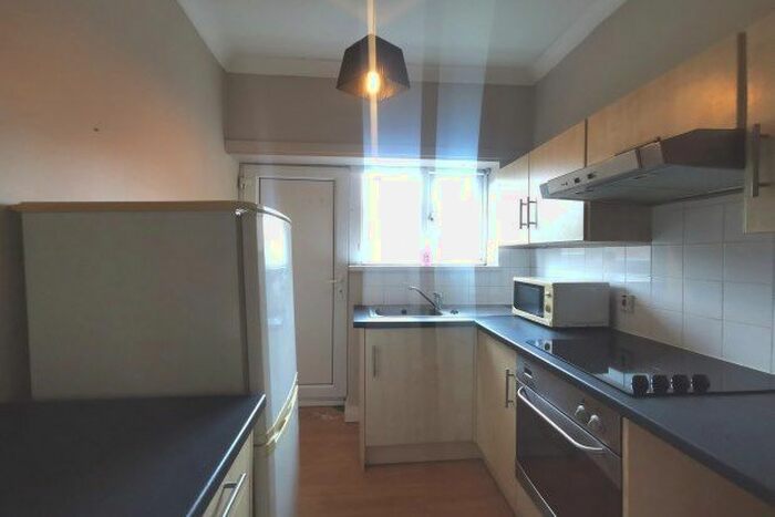 Studio To Rent In Sheffield Road, Barnsley, S70