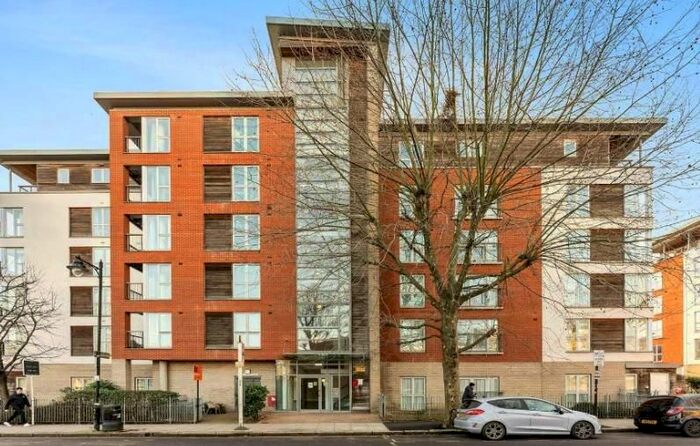 1 Bedroom Flat To Rent In Tredegar Road, London, Gq, E3