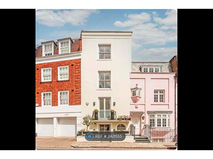 3 Bedroom Terraced House To Rent In Montpelier Walk, London, SW7