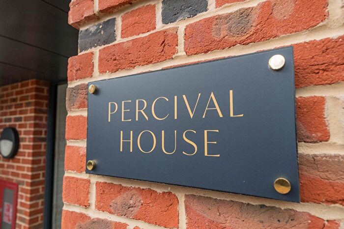 1 Bedroom Flat For Sale In Fellowes Rise, Winchester, SO22