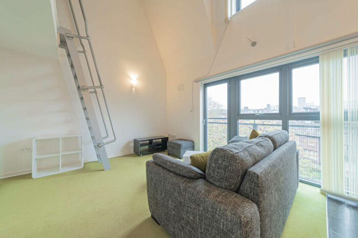 2 Bedroom Apartment To Rent In Cornish House Block A, Adelaide Lane, Sheffield, South Yorkshire, S3